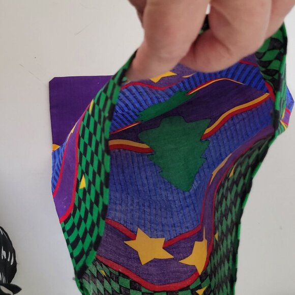 Wine Bottle Sleeve Gift Bag & Tag NWOT Christmas Fabric Tree Stars Colorful - Picture 2 of 2